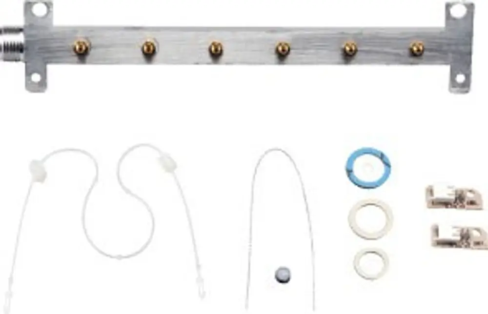 Set mit einem langen Metallbalken mit mehreren Anschlüssen und verschiedenen Zubehörteilen, möglicherweise für die Umrüstung von Bosch-Geräten.